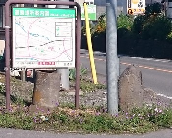 DSC_0058信州道分れ道標.jpg